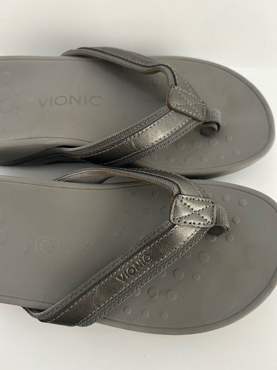 Vionic Hightide Gray Thong Sandals | Size 6 - Picture 3 of 8